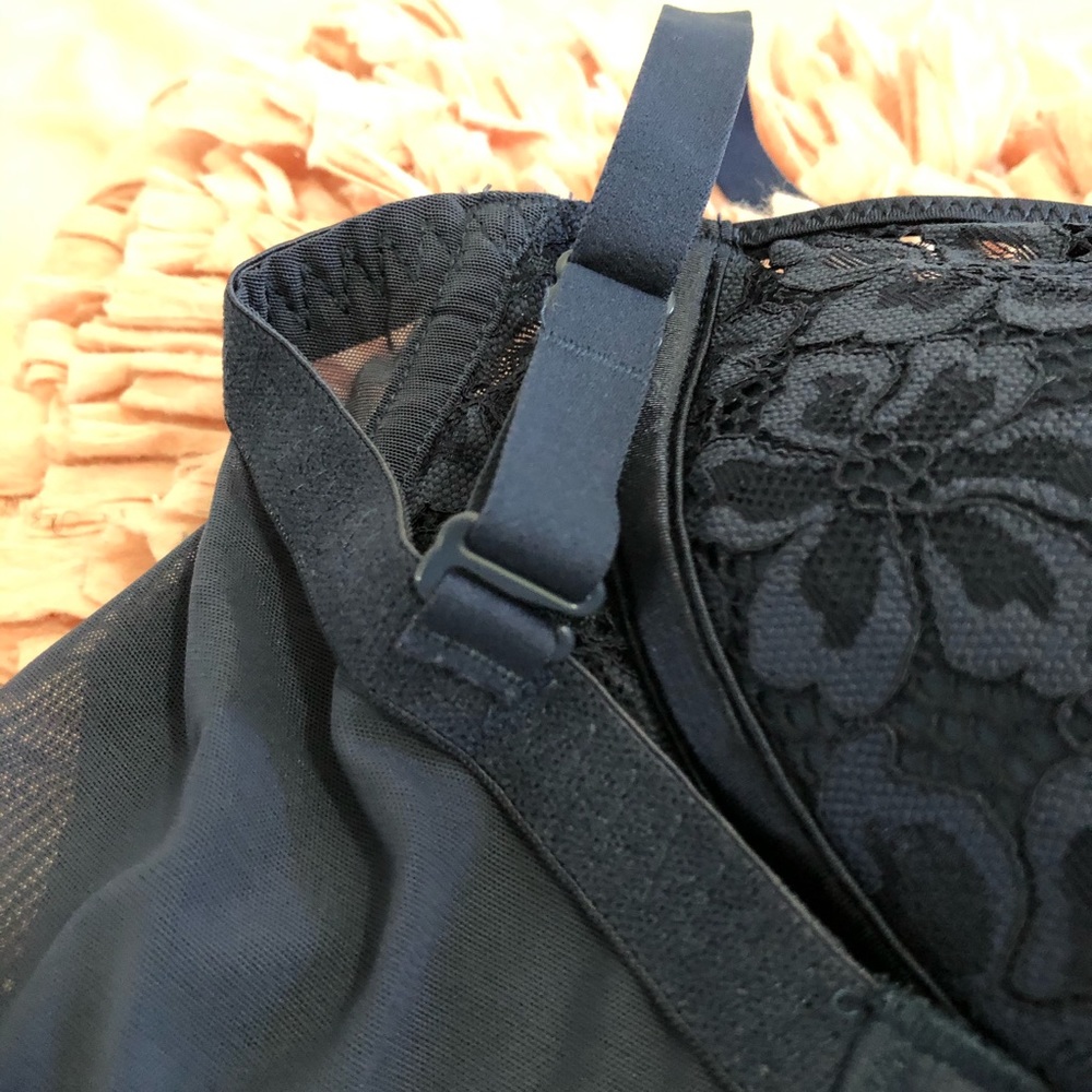 Maidenform Lace Bra - Picture 5 of 6